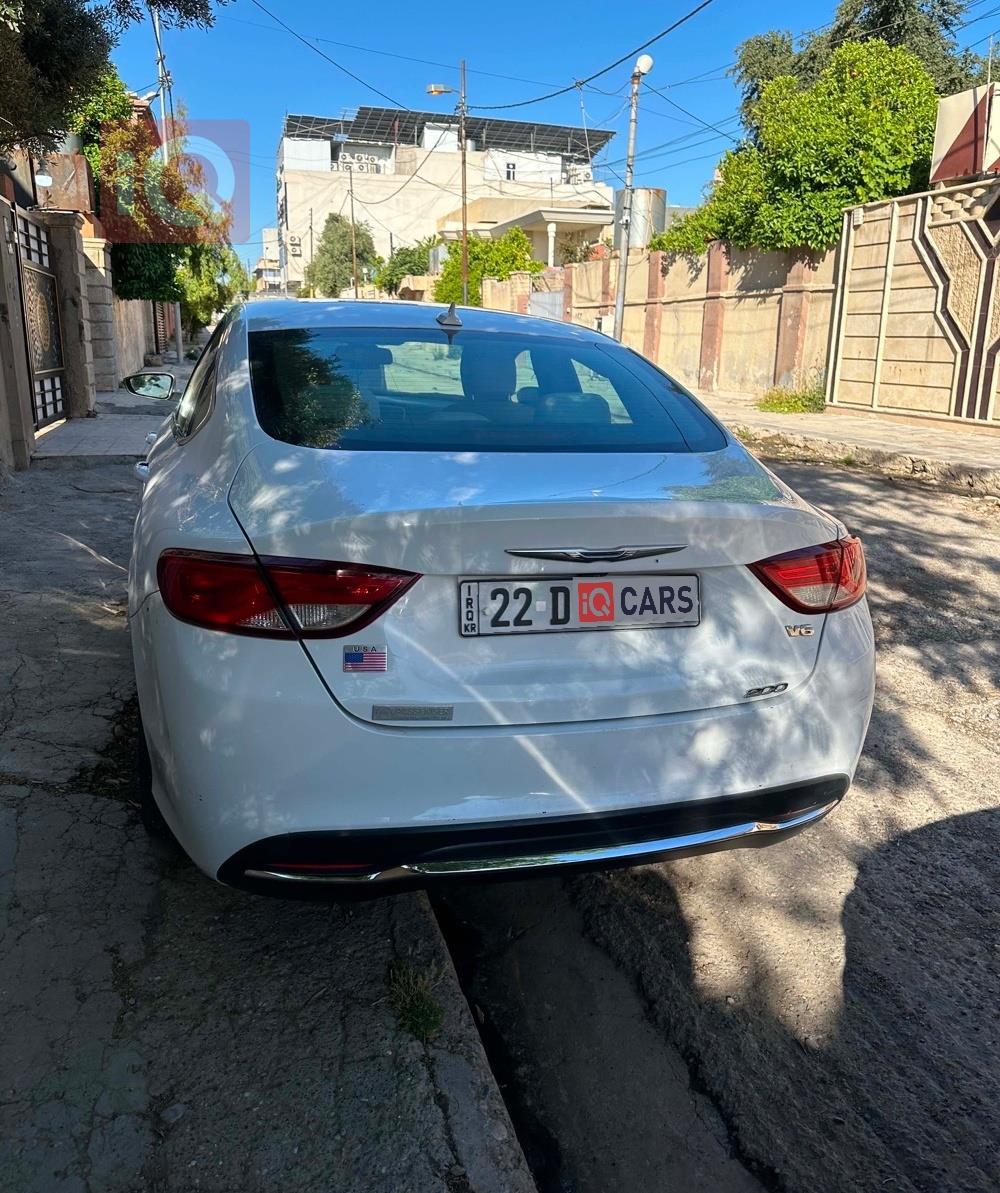 كرايسلر 200